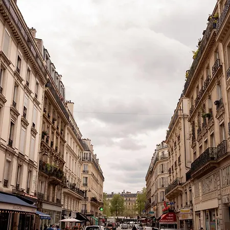 Edgar Grands Boulevards - Boulanger Paryż